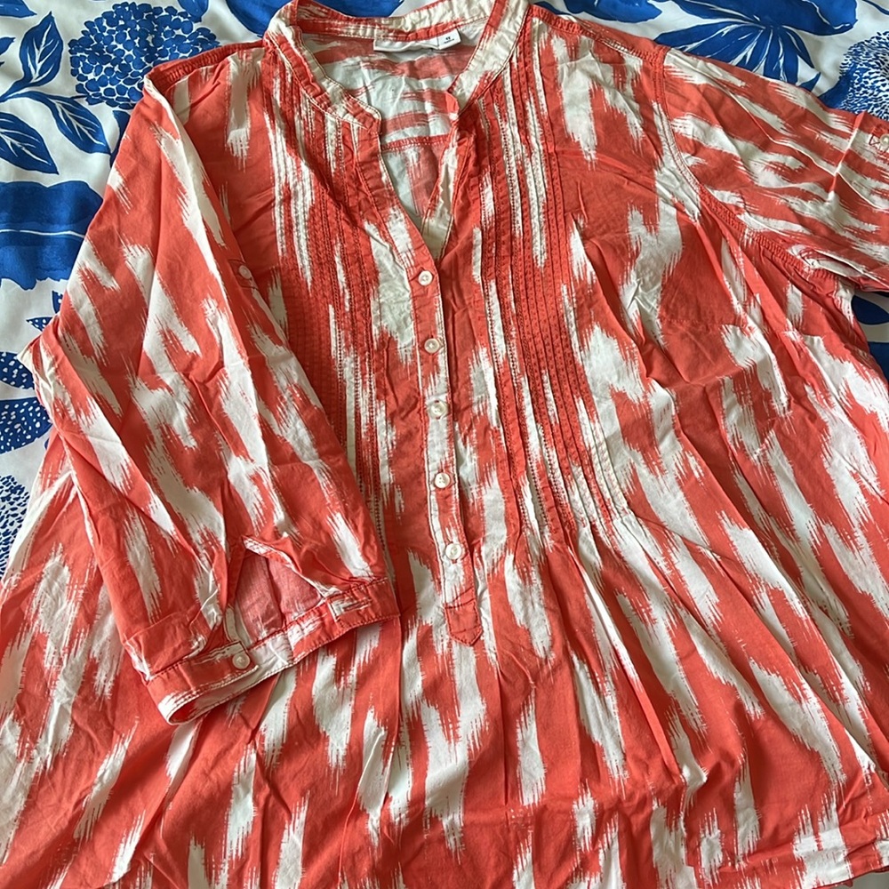St John’s Bay 1X Coral and White Ikat Women’s Blouse - Picture 2 of 8